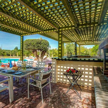 Astarte Villas - Istar Villa With Tennis Court Makhairadhon Ngoại thất bức ảnh