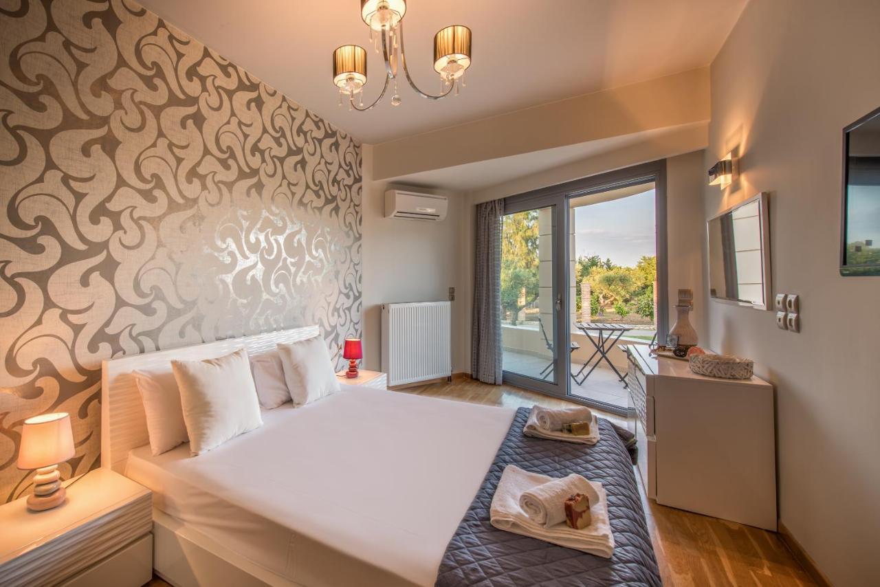 Astarte Villas - Istar Villa With Tennis Court Makhairadhon Ngoại thất bức ảnh