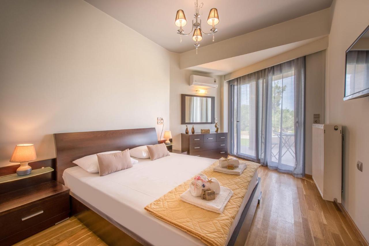 Astarte Villas - Istar Villa With Tennis Court Makhairadhon Ngoại thất bức ảnh