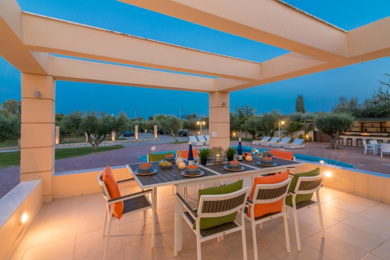 Astarte Villas - Istar Villa With Tennis Court Makhairadhon Ngoại thất bức ảnh