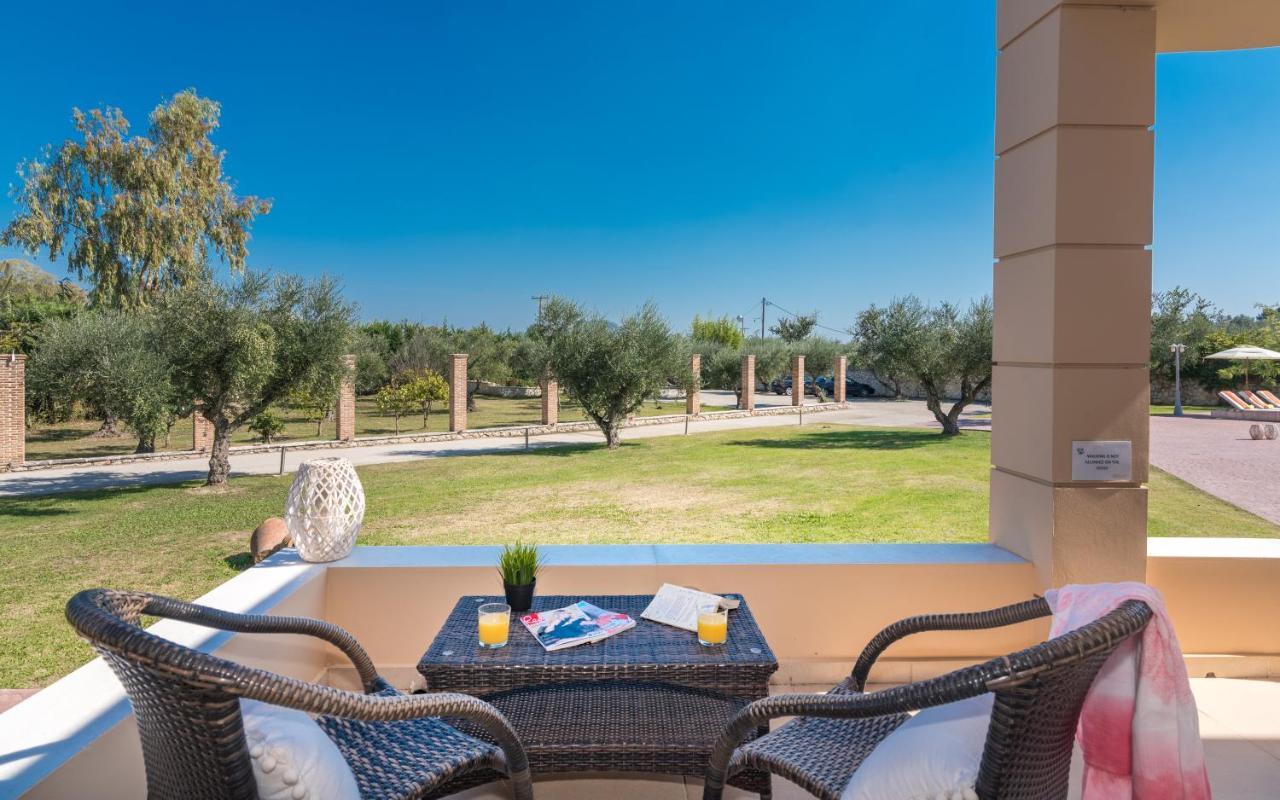 Astarte Villas - Istar Villa With Tennis Court Makhairadhon Ngoại thất bức ảnh