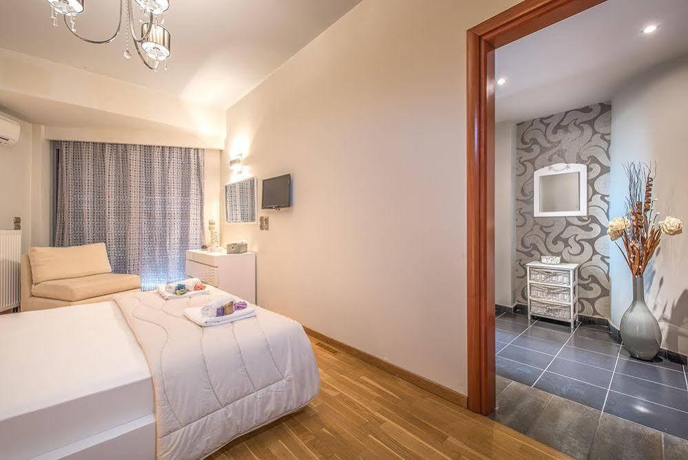 Astarte Villas - Istar Villa With Tennis Court Makhairadhon Ngoại thất bức ảnh