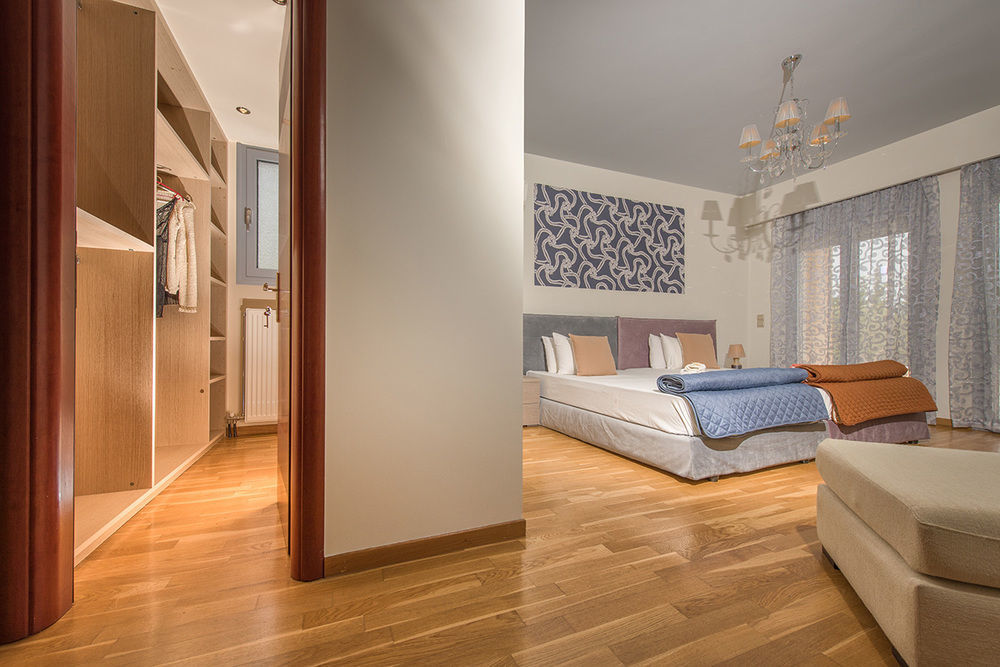 Astarte Villas - Istar Villa With Tennis Court Makhairadhon Ngoại thất bức ảnh